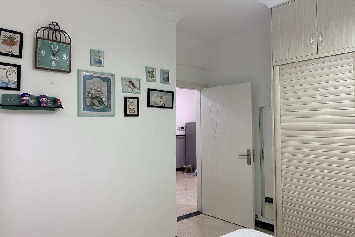 吉星花园  1室1厅1卫    1500.0元/月室内图