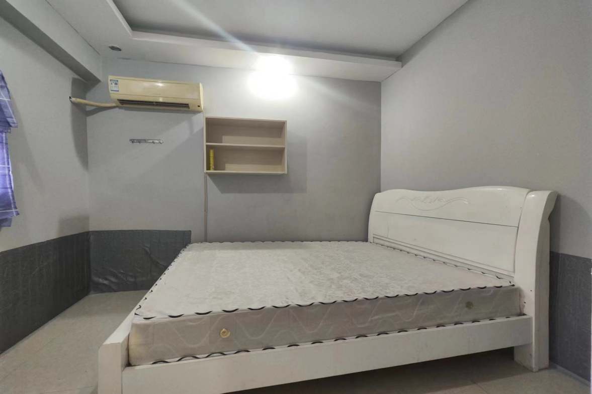 君临新世界  3室2厅1卫    1800.0元/月室内图