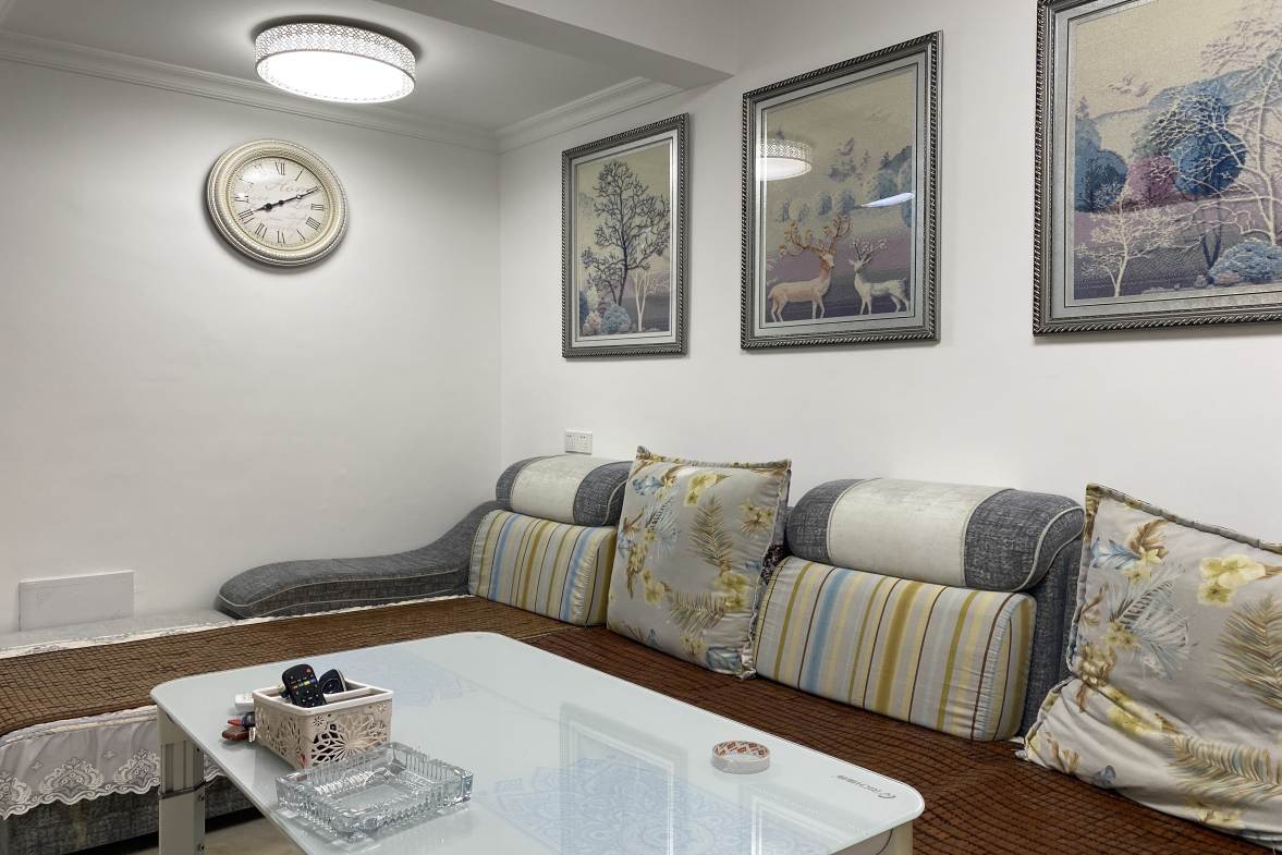 吉星花园  1室1厅1卫    1500.0元/月室内图