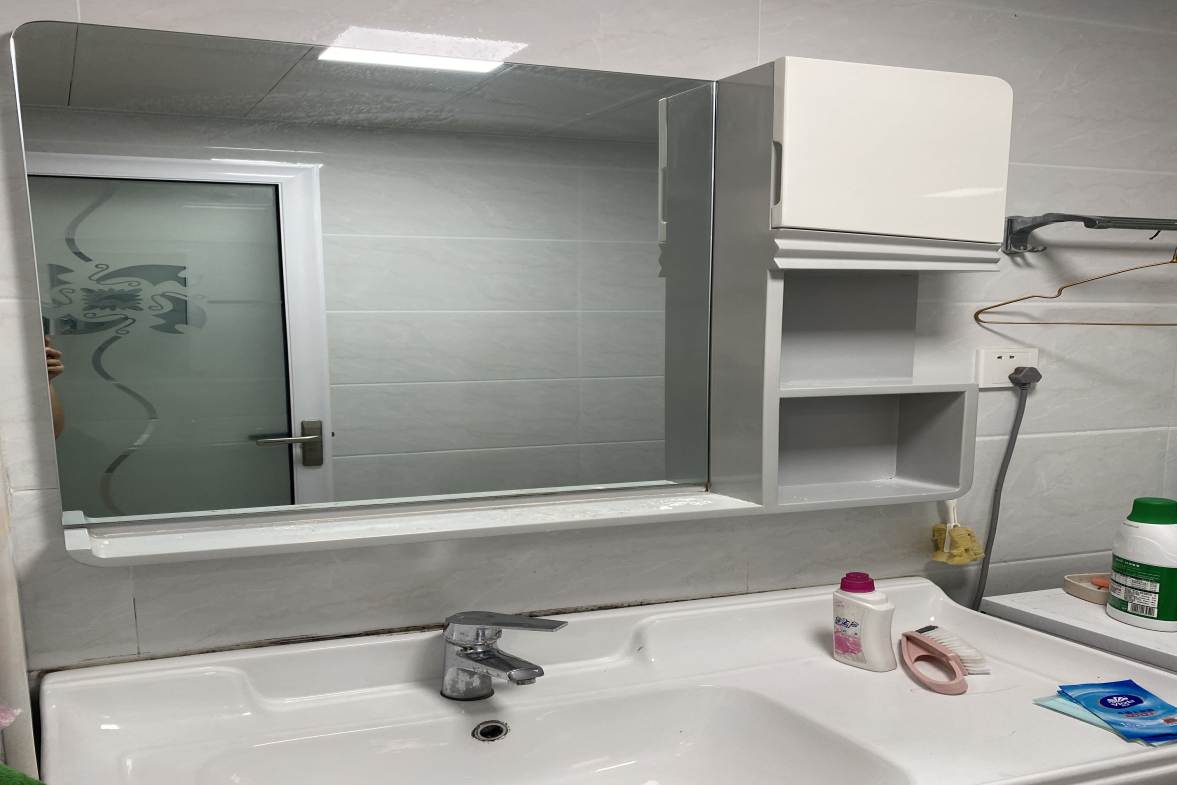 吉星花园  1室1厅1卫    1500.0元/月室内图