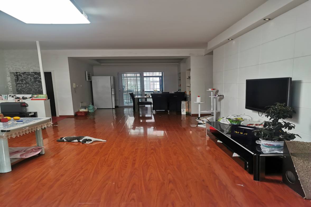 家和新领域  3室2厅2卫    53.8万客厅