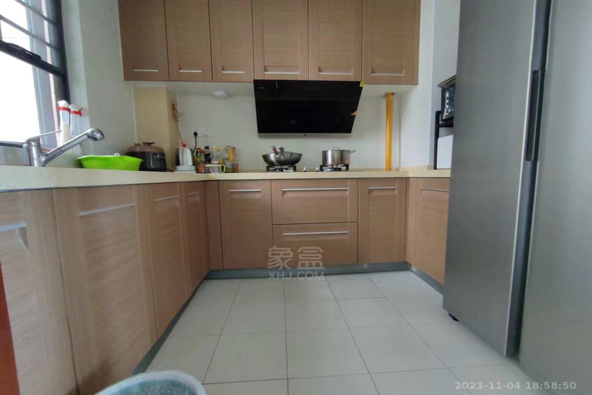 中建玥熙台  4室2厅2卫    2600.0元/月室内图