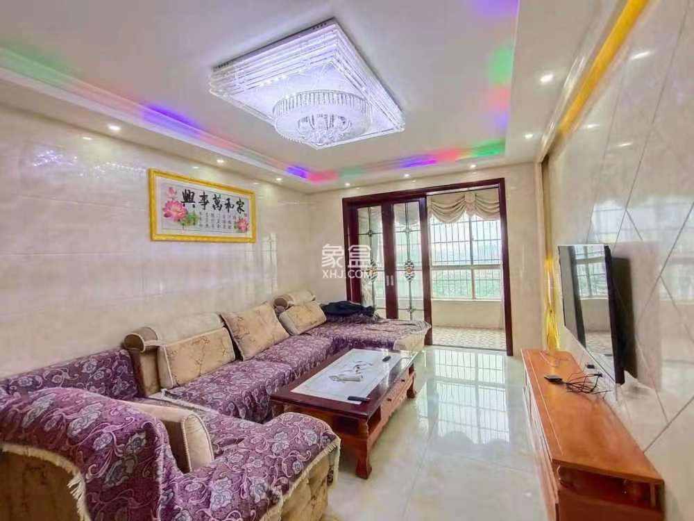 拓兴阳光新城  3室2厅2卫   2200.00元/月室内图
