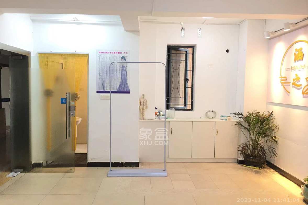 万博汇 1室1厅1卫 1700.0元/月 万博汇 1室1厅1卫 1700.0元/月室内图