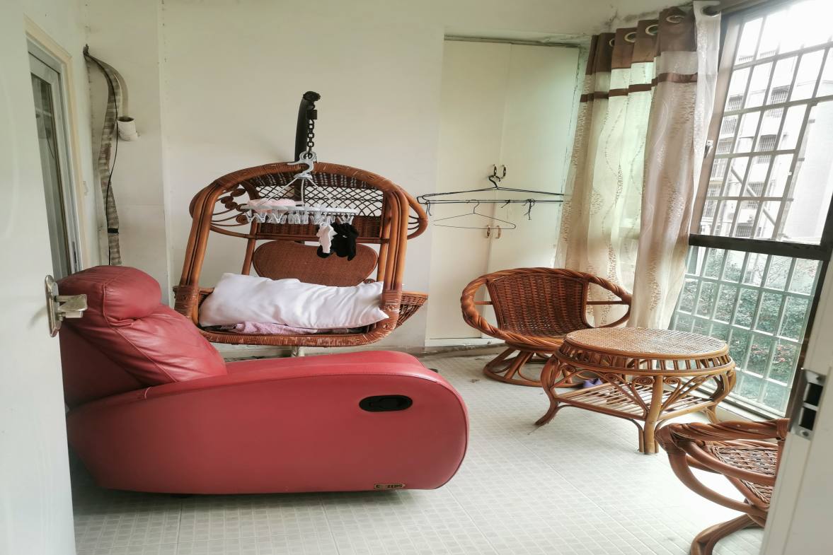 家和新领域  3室2厅2卫    53.8万客厅