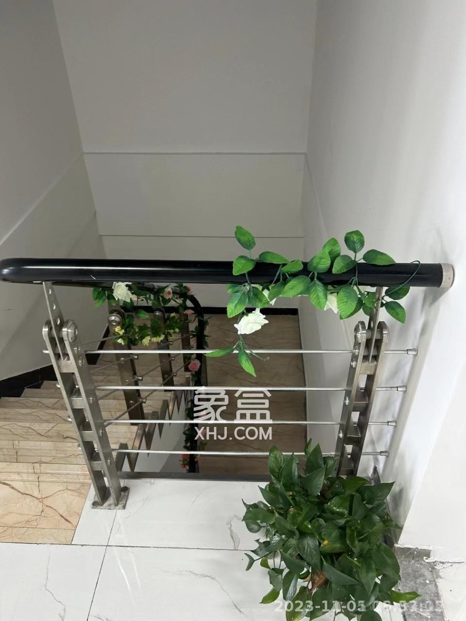 麓谷钰园（麓谷企业广场）   760.0㎡      31900.0元/月室内图