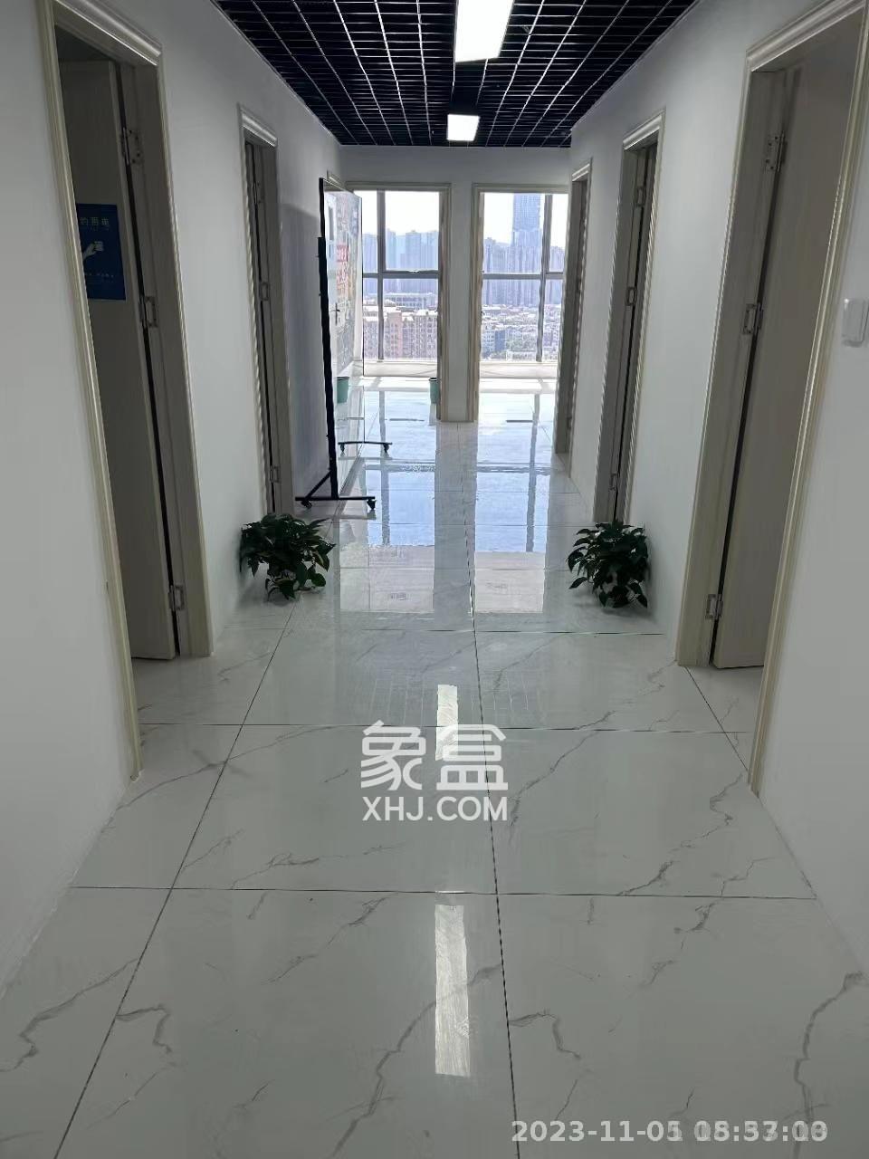 麓谷钰园（麓谷企业广场）   760.0㎡      31900.0元/月