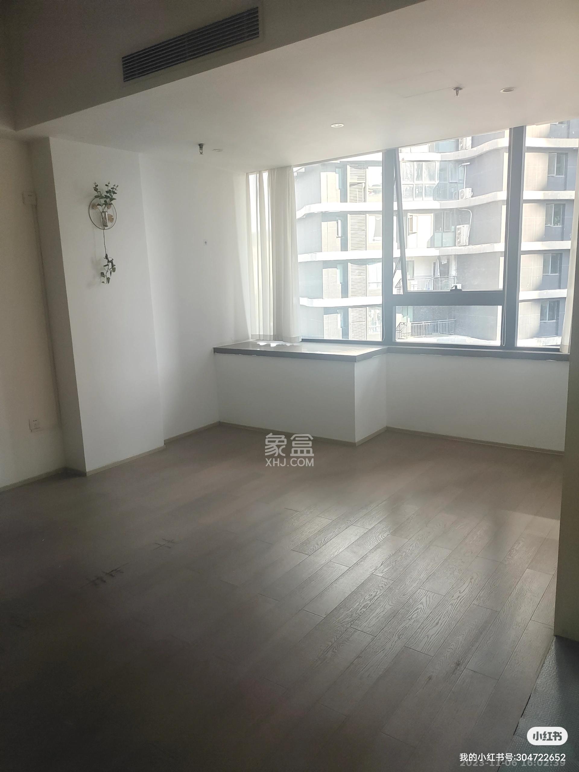 天祥水晶湾   117.0㎡      7200.0元/月室内图