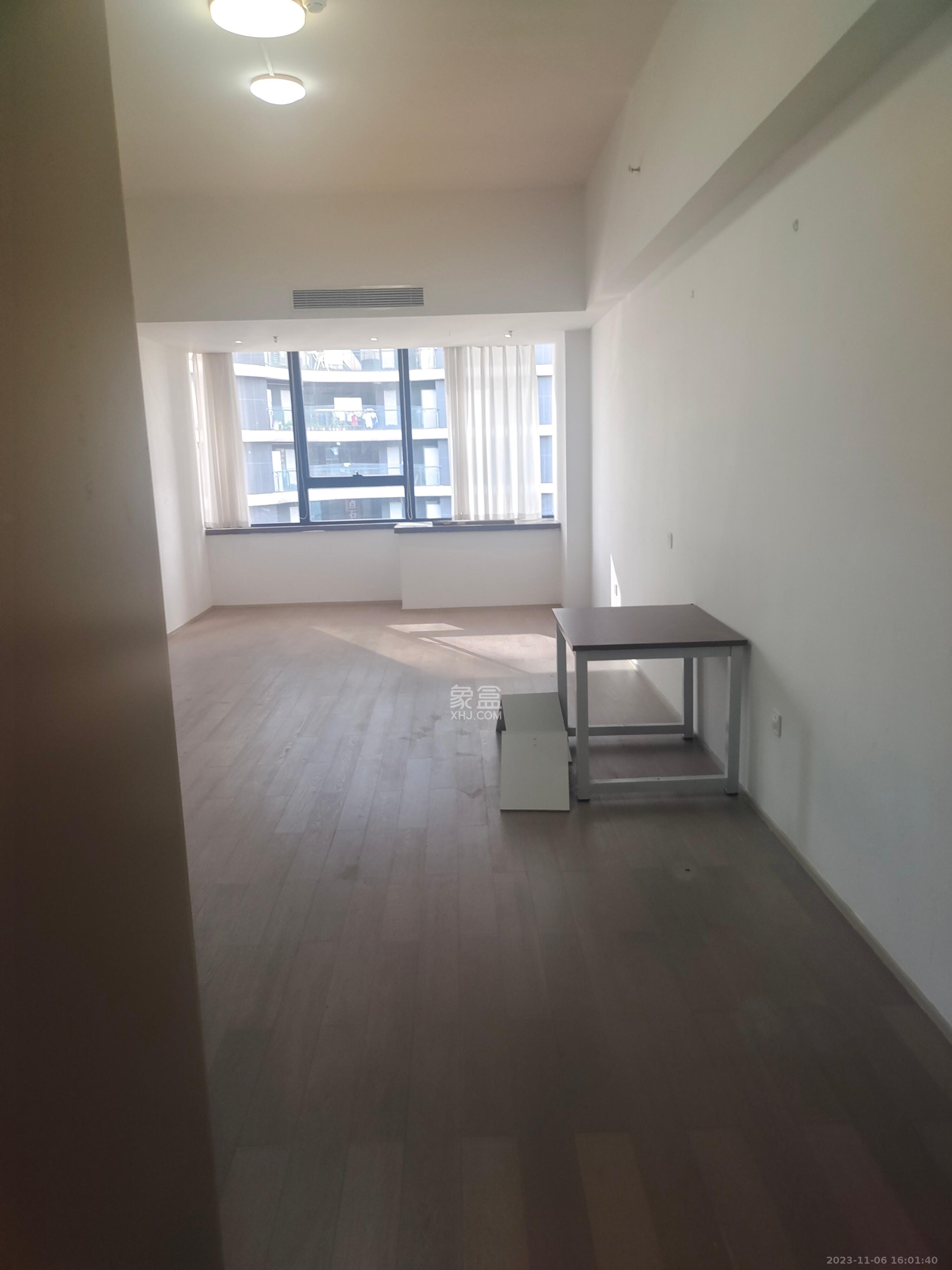 天祥水晶湾   117.0㎡      7200.0元/月室内图