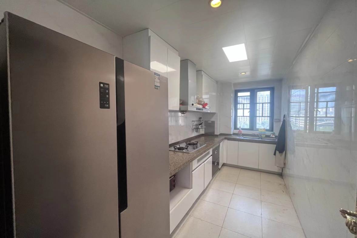 恒大绿洲  4室2厅2卫    2000.0元/月 恒大绿洲  4室2厅2卫    2000.0元/月室内图