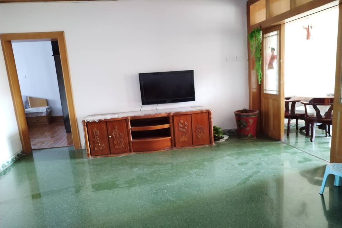 娄星区房改办（娄星征迁）家属楼  3室2厅1卫    1200.0元/月室内图1