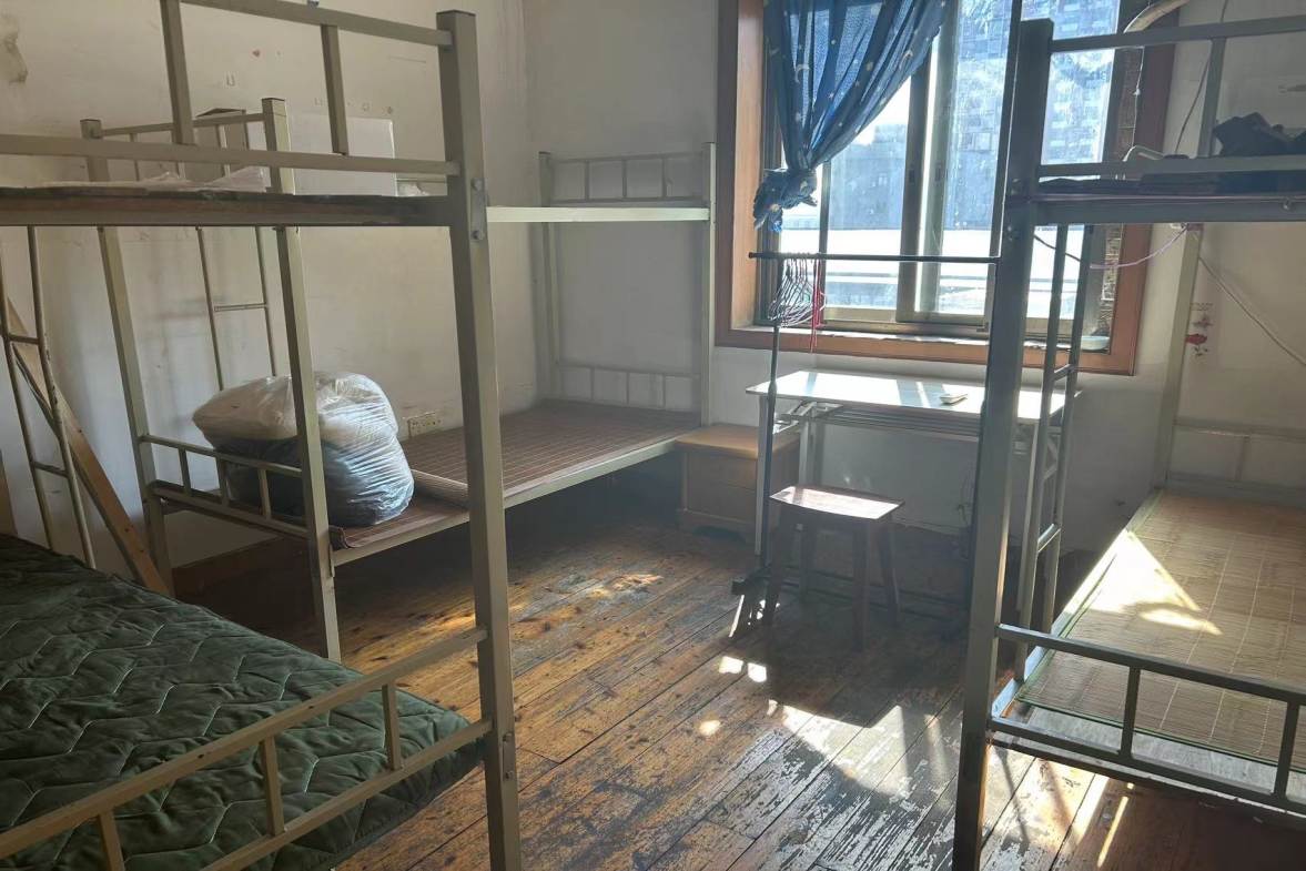 湘绣研究所宿舍北院  3室2厅1卫   1800.00元/月户型图