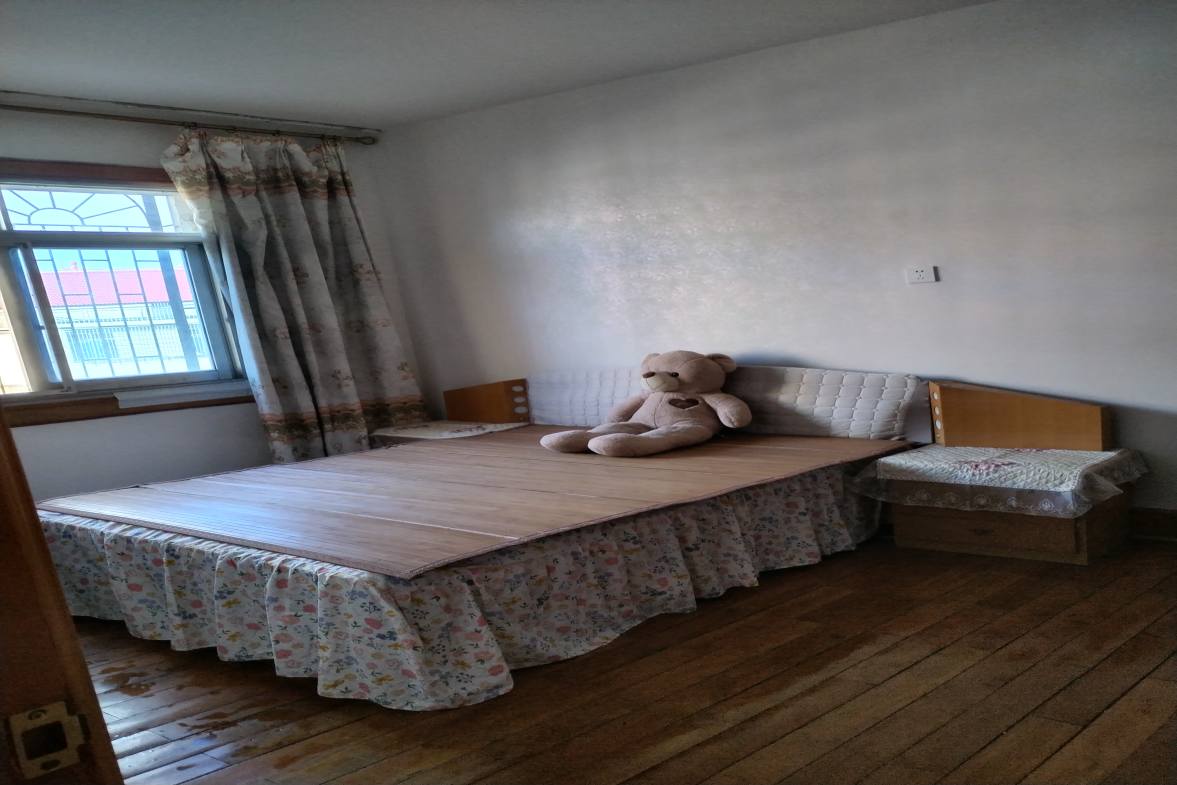 娄星区房改办(娄星征迁)家属楼 3室2厅1卫 1200.0元/月 娄星区房改办(娄星征迁)家属楼 3室2厅1卫 1200.0元/月室内图