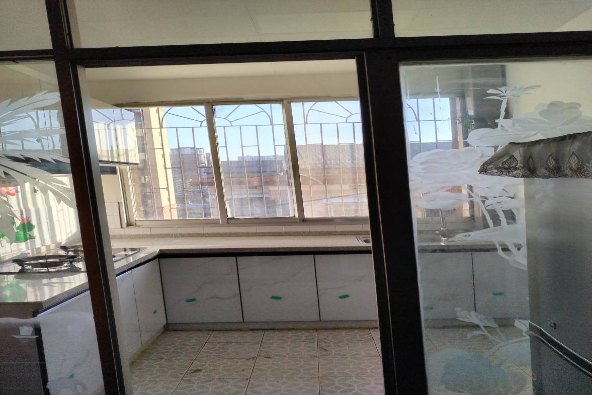 娄星区房改办(娄星征迁)家属楼 3室2厅1卫 1200.0元/月 娄星区房改办(娄星征迁)家属楼 3室2厅1卫 1200.0元/月室内图