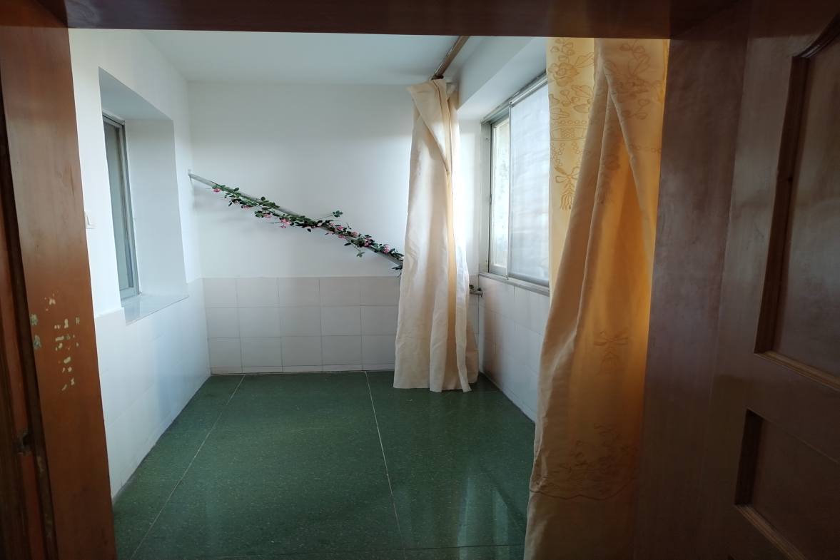 娄星区房改办(娄星征迁)家属楼 3室2厅1卫 1200.0元/月 娄星区房改办(娄星征迁)家属楼 3室2厅1卫 1200.0元/月室内图