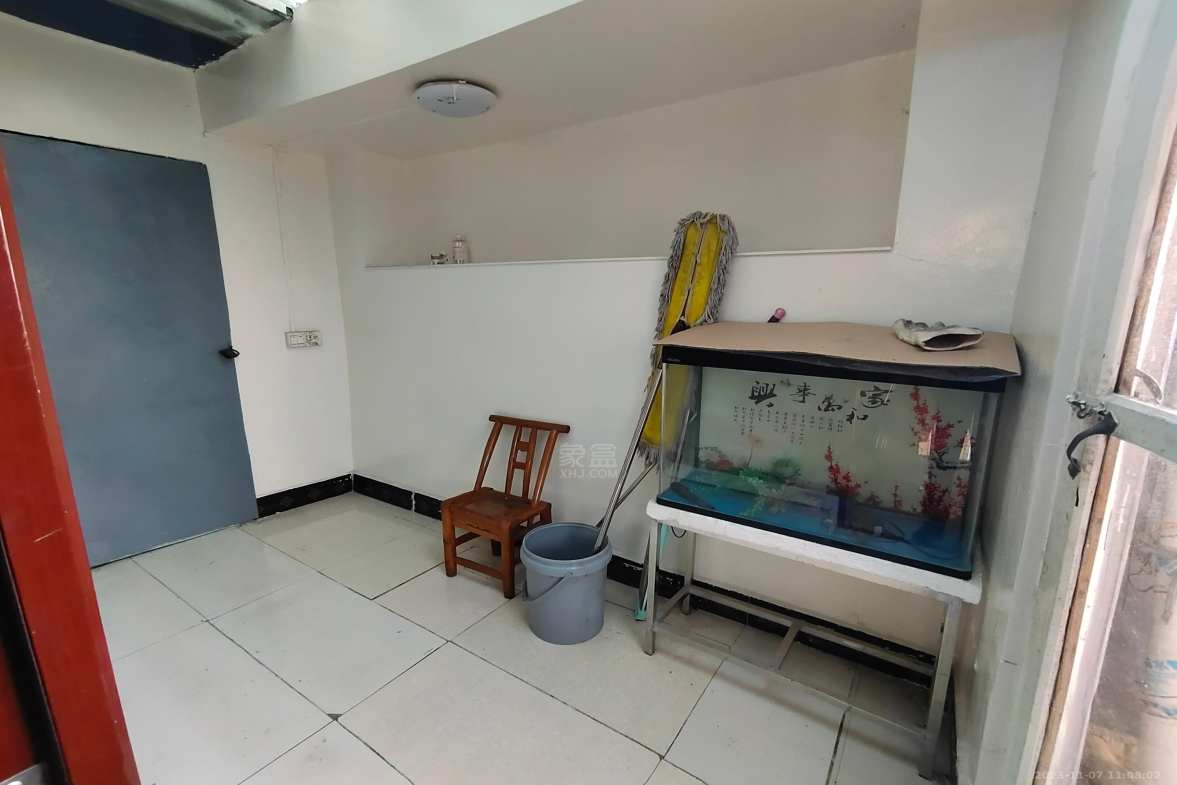 嘉天紫东苑 3室2厅2卫 1800.0元/月 嘉天紫东苑 3室2厅2卫 1800.0元/月室内图