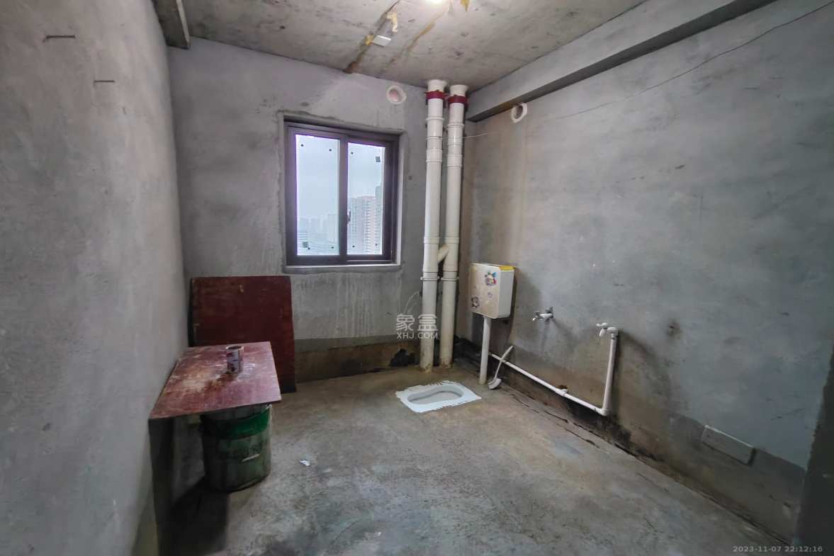 东方美地  3室2厅2卫    1200.0元/月室内图