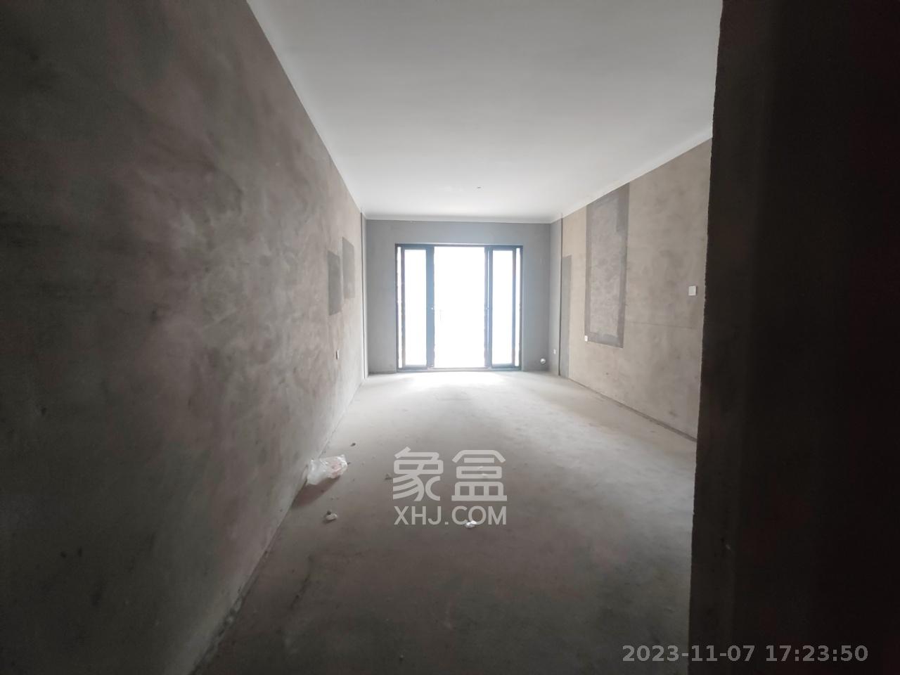 保利大都汇一期、二期  3室2厅1卫   1300.00元/月