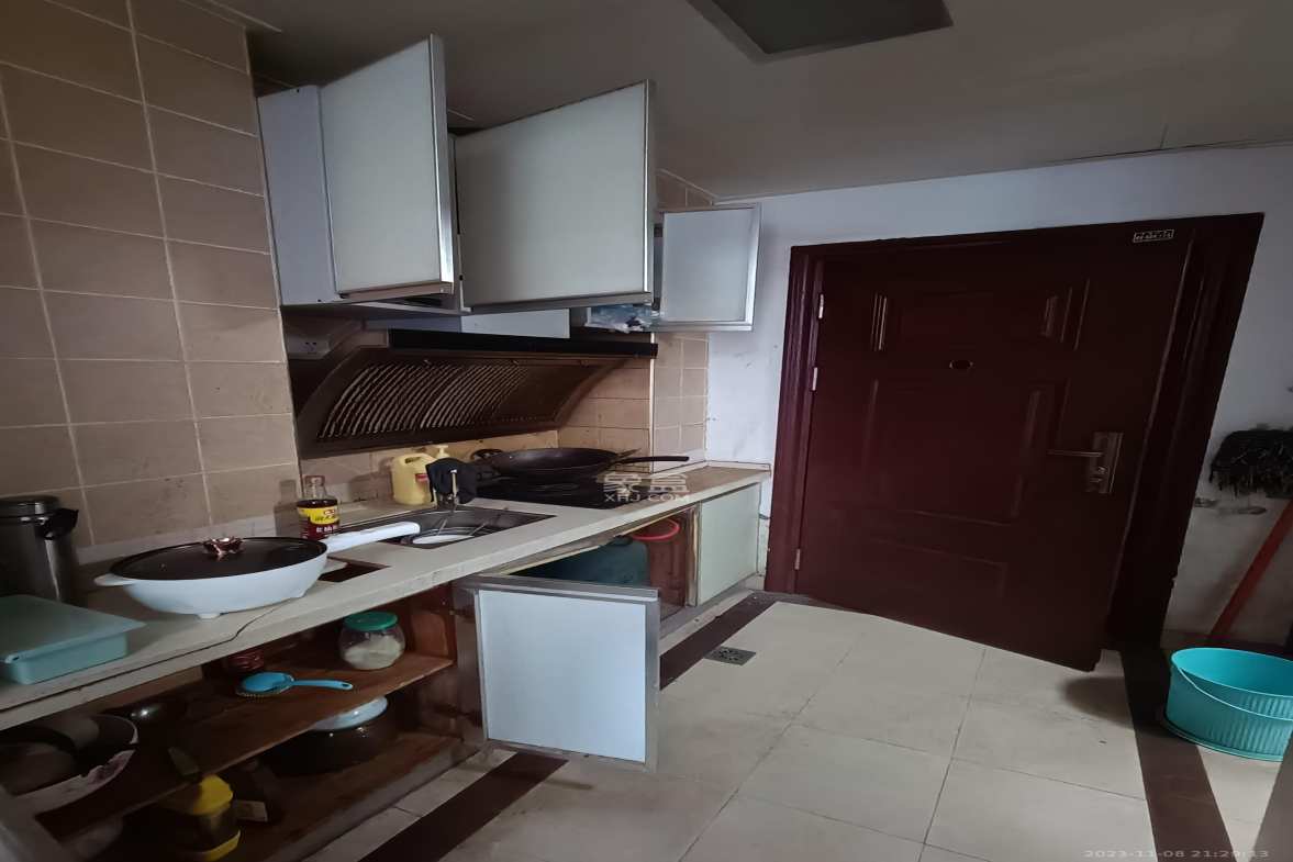 月亮湾草莓街区一、二期 1室1厅1卫 1300.0元/月 月亮湾草莓街区一、二期 1室1厅1卫 1300.0元/月室内图