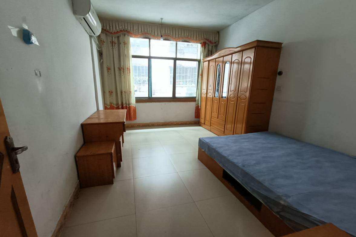 育财农贸市场（民营市场）  2室1厅1卫    650.0元/月室内图