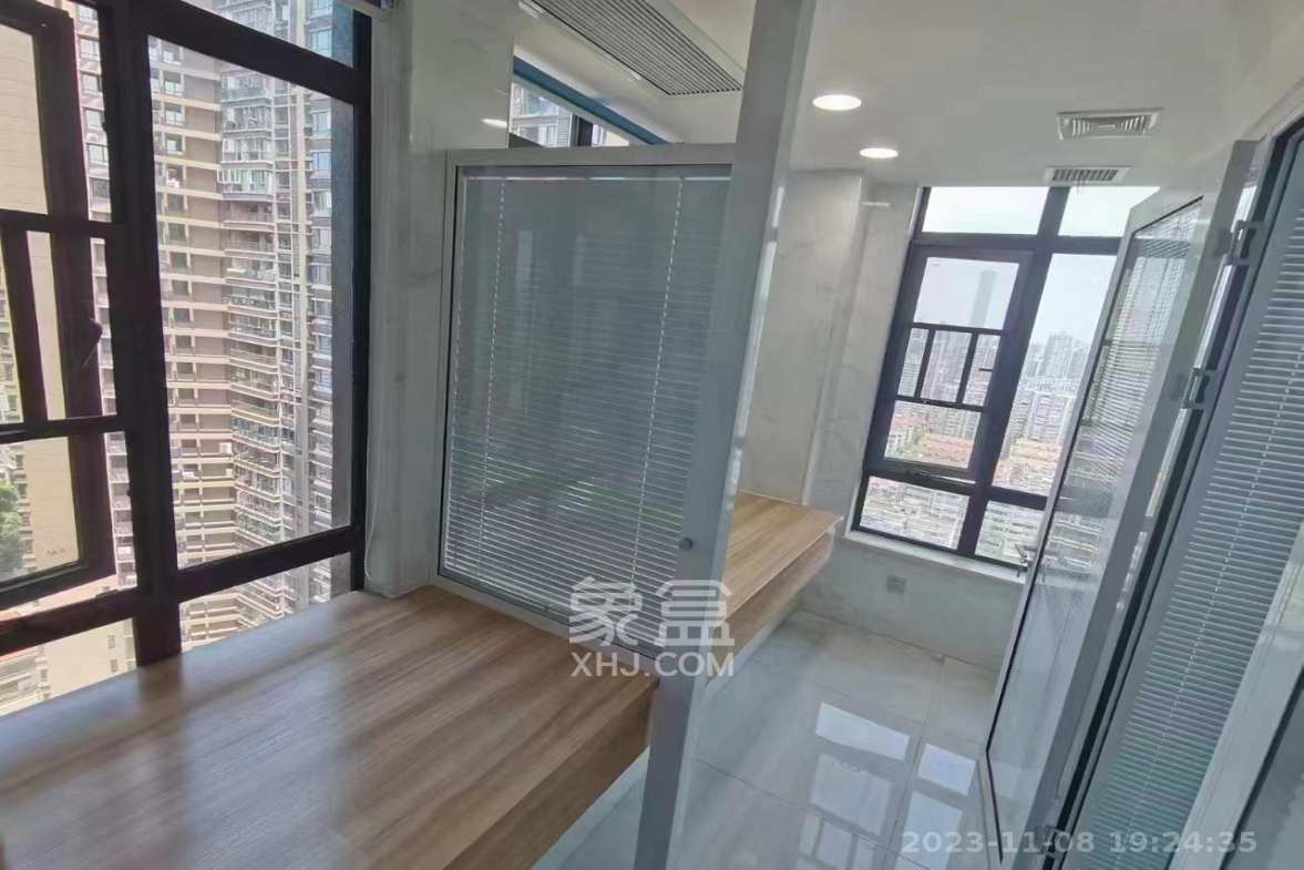 荣悦台  1室1厅1卫   3300.00元/月室内图