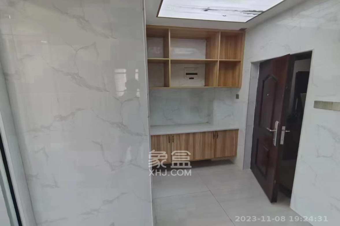 荣悦台  1室1厅1卫   3300.00元/月室内图1