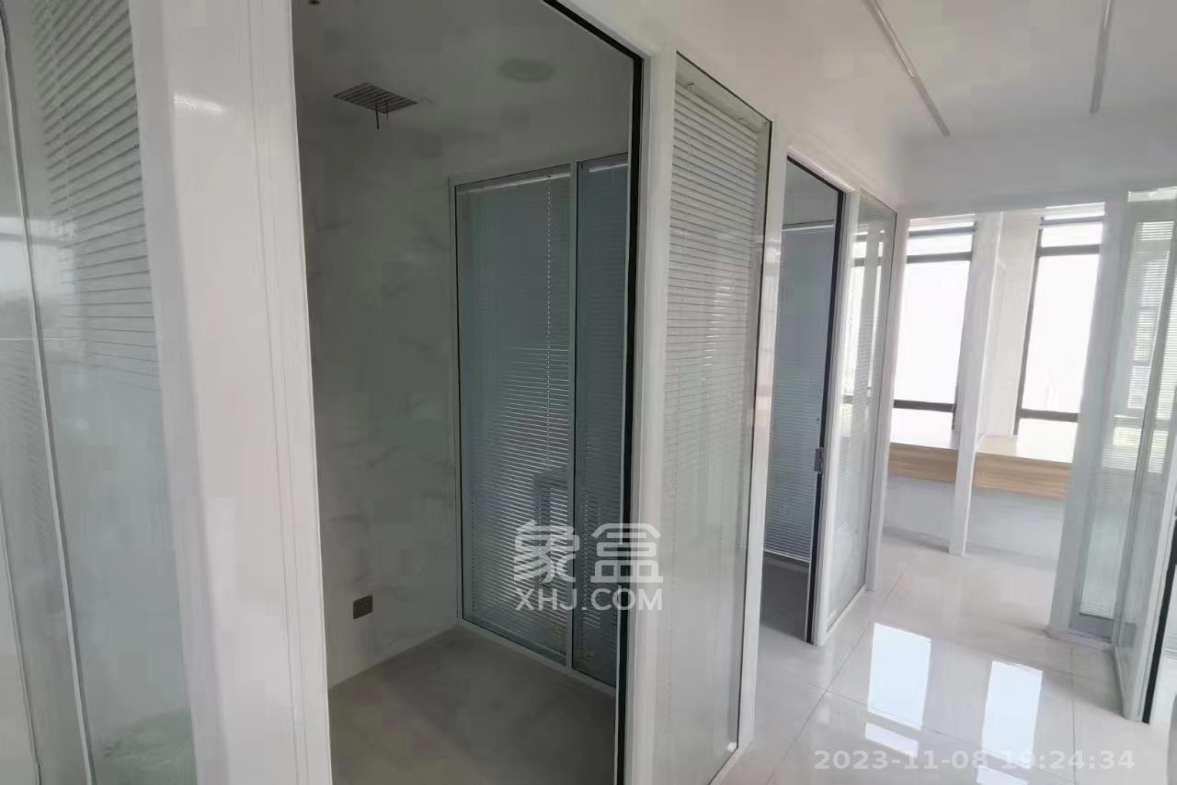 荣悦台  1室1厅1卫   3300.00元/月室内图