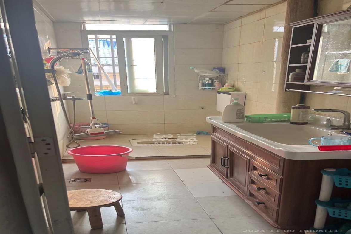 星沙六区 3室2厅1卫 1300.0元/月 星沙六区 3室2厅1卫 1300.0元/月室内图