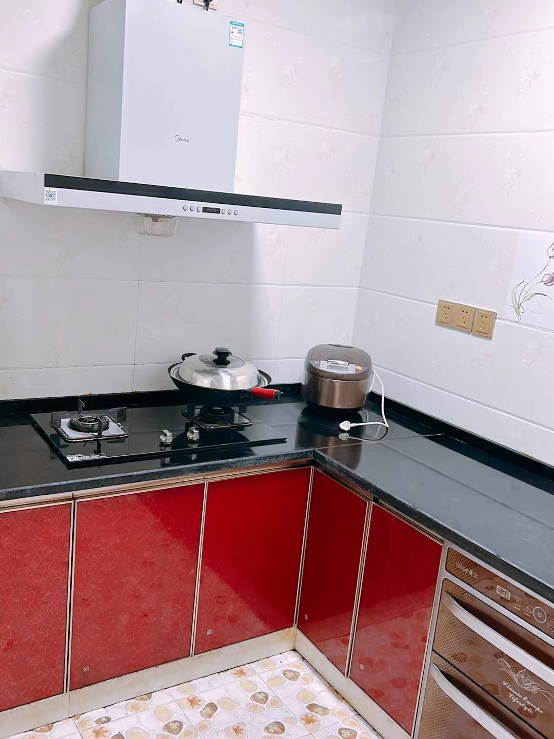 水域中央 3室2厅2卫 1800.0元/月 水域中央 3室2厅2卫 1800.0元/月室内图