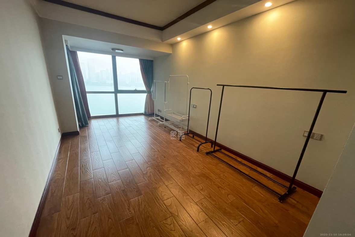 北辰定江洋  4室2厅4卫   12500.00元/月室内图