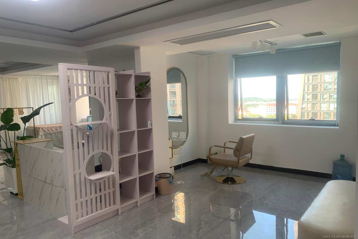 未来漫城  2室2厅1卫    5000.0元/月 未来漫城  2室2厅1卫    5000.0元/月室内图