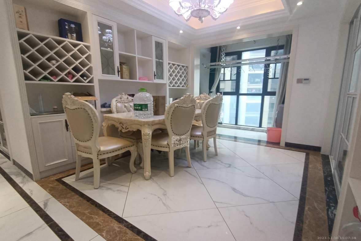 金茂梅溪湖 3室2厅2卫 3500.0元/月 金茂梅溪湖 3室2厅2卫 3500.0元/月室内图