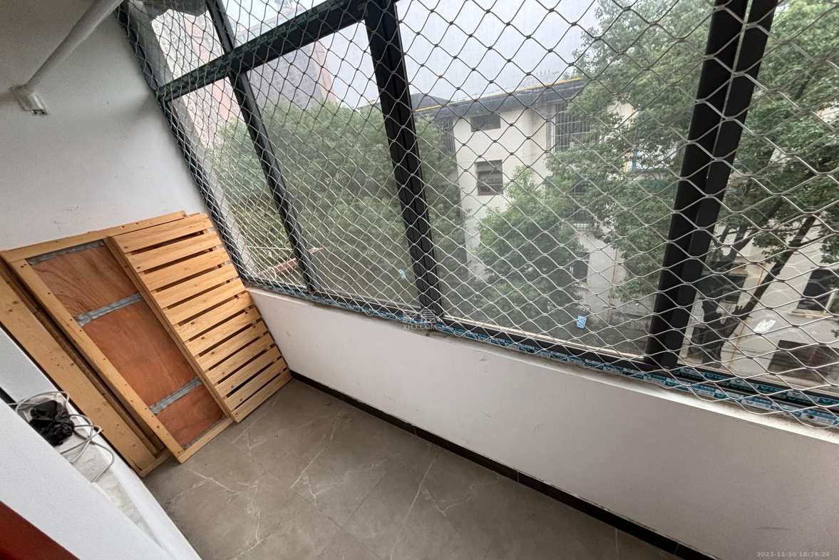 中建五局天心苑  1室1厅1卫   1400.00元/月室内图