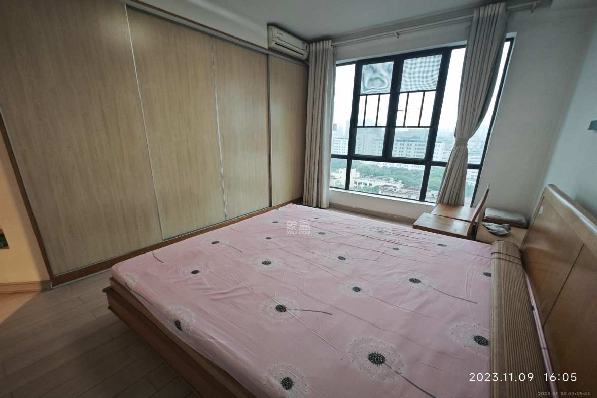 金凤滩家园  3室2厅2卫    2600.0元/月室内图