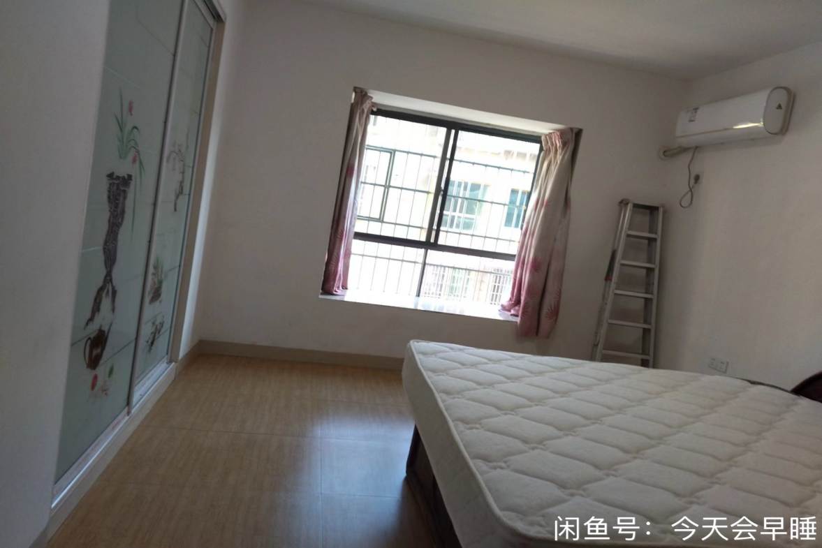 长湖小区  3室2厅1卫   1150.00元/月室内图