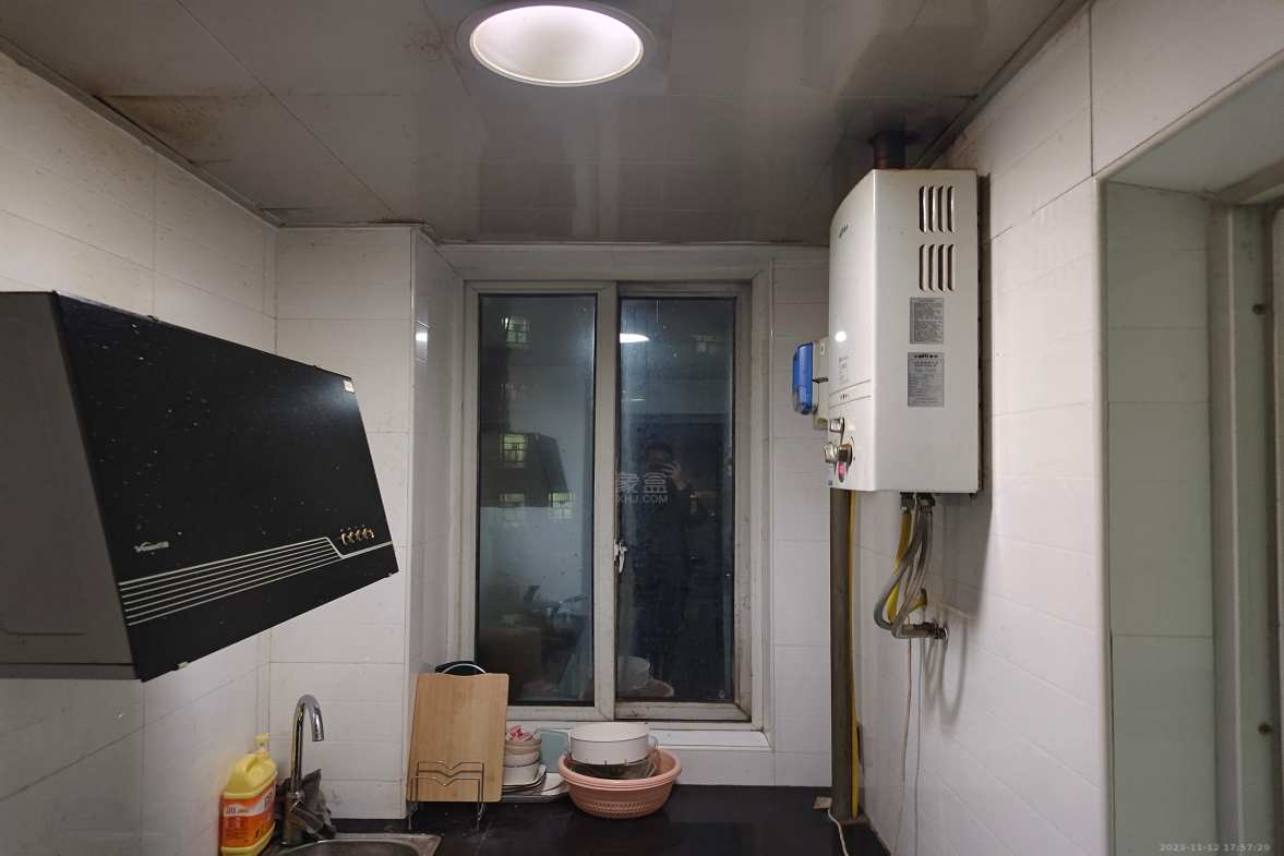 胜马可  1室1厅1卫    900.0元/月室内图