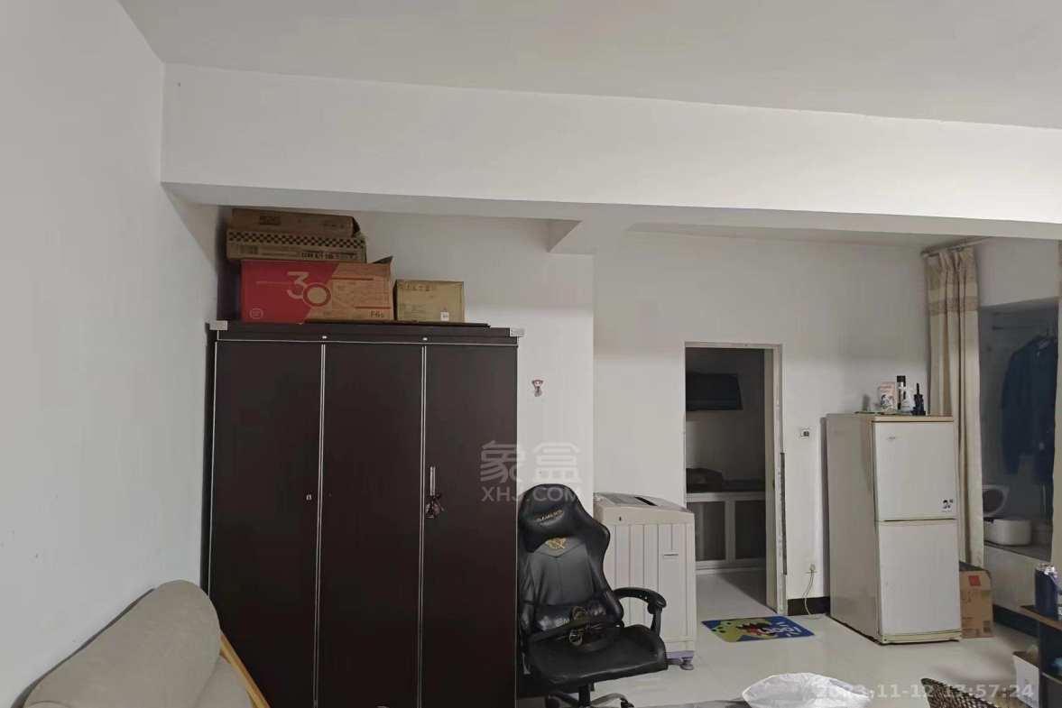 胜马可  1室1厅1卫    900.0元/月室内图1