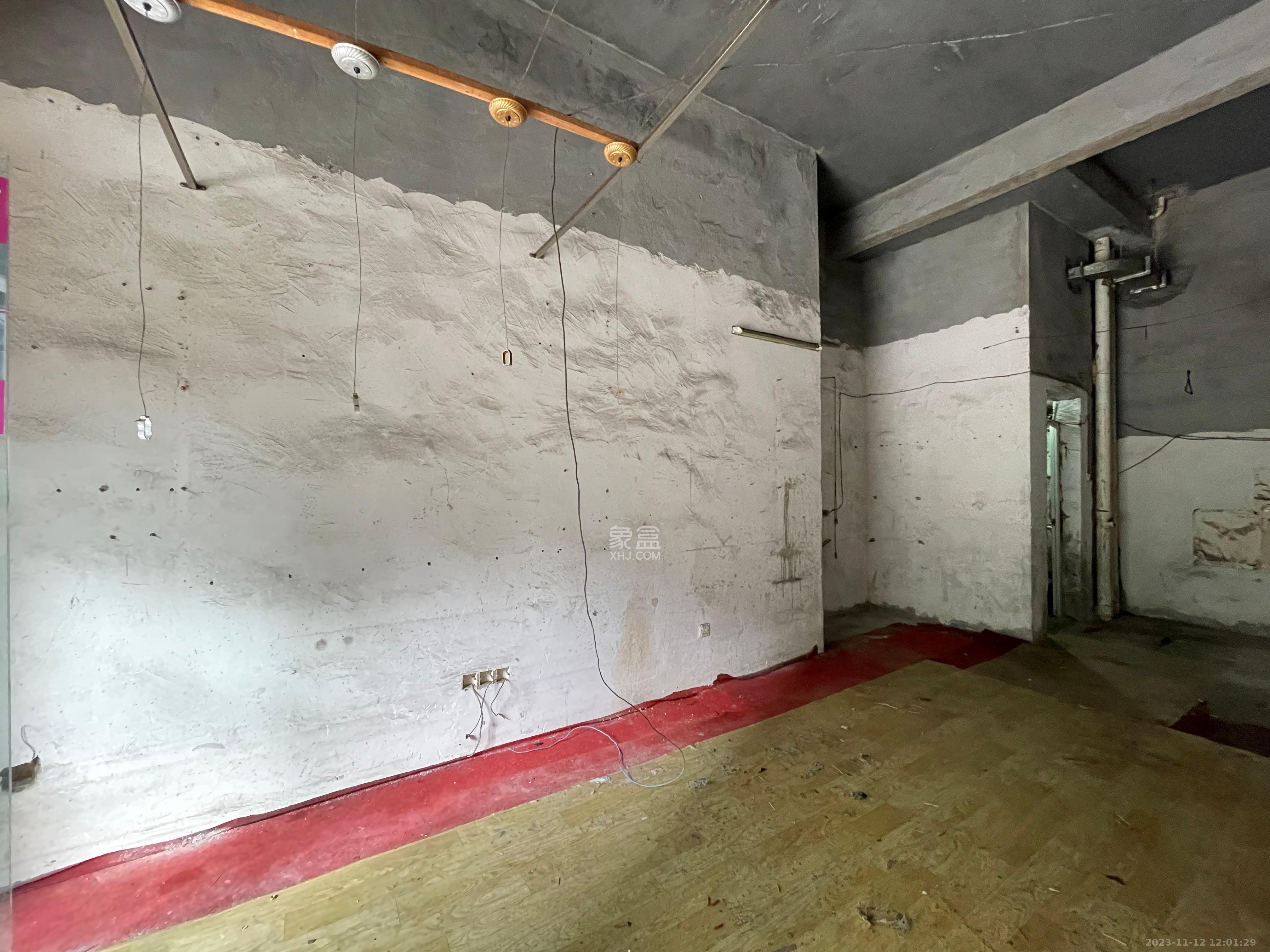 恒大名都   38.01㎡      2300.0元/月室内图