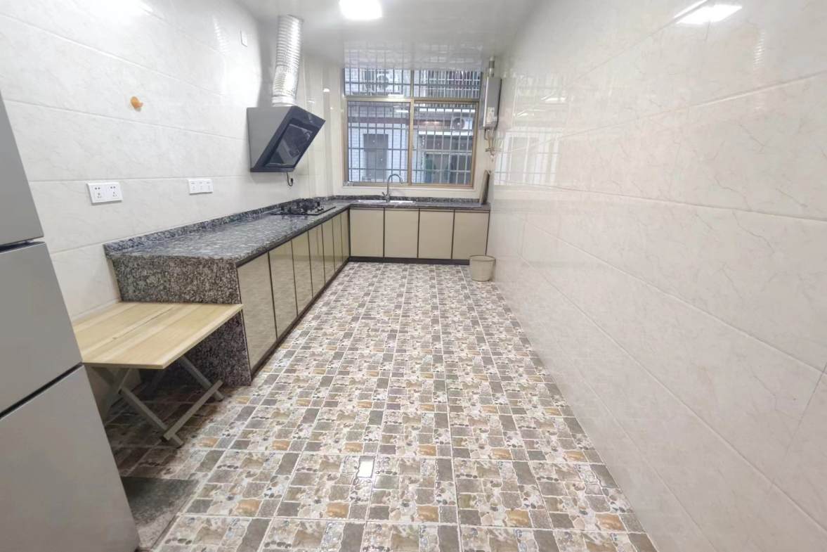 羊舞岭小区  3室2厅2卫   1600.00元/月室内图