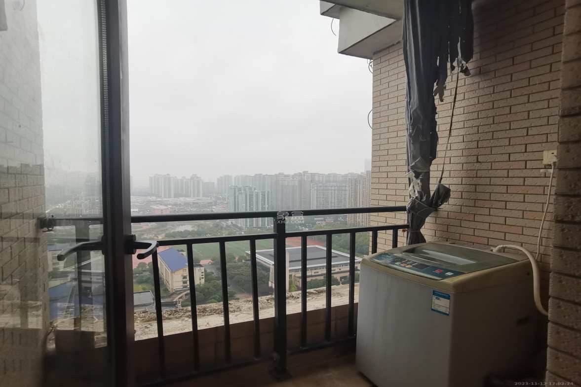 水岸世景  1室1厅1卫   1200.00元/月室内图