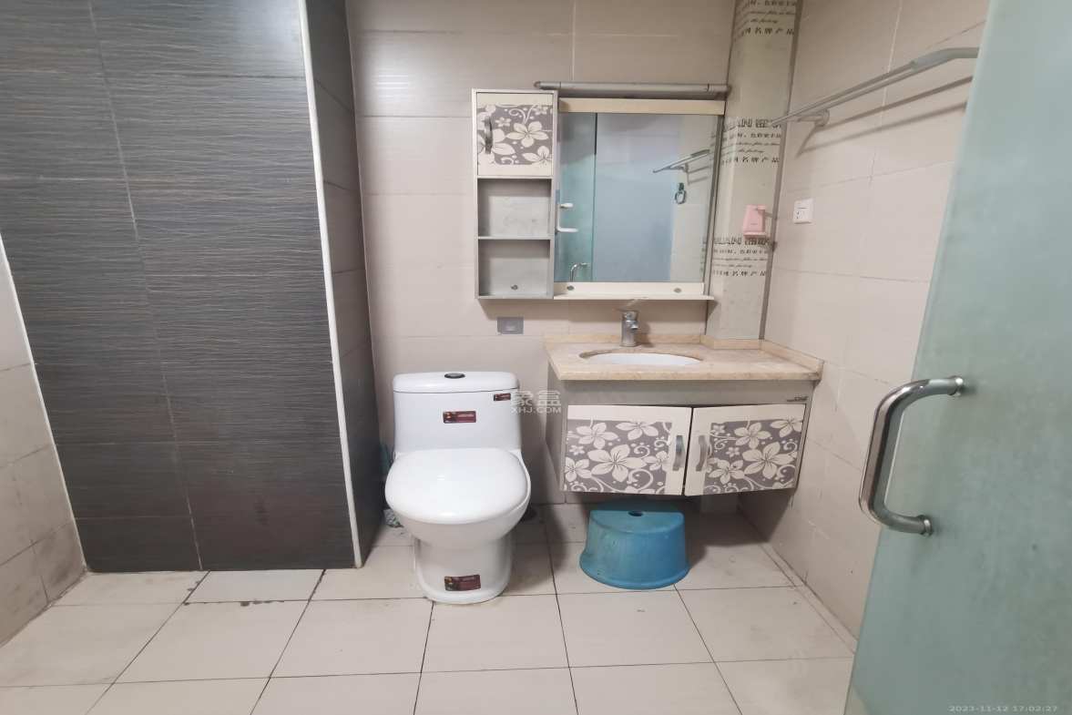 水岸世景  1室1厅1卫   1200.00元/月室内图