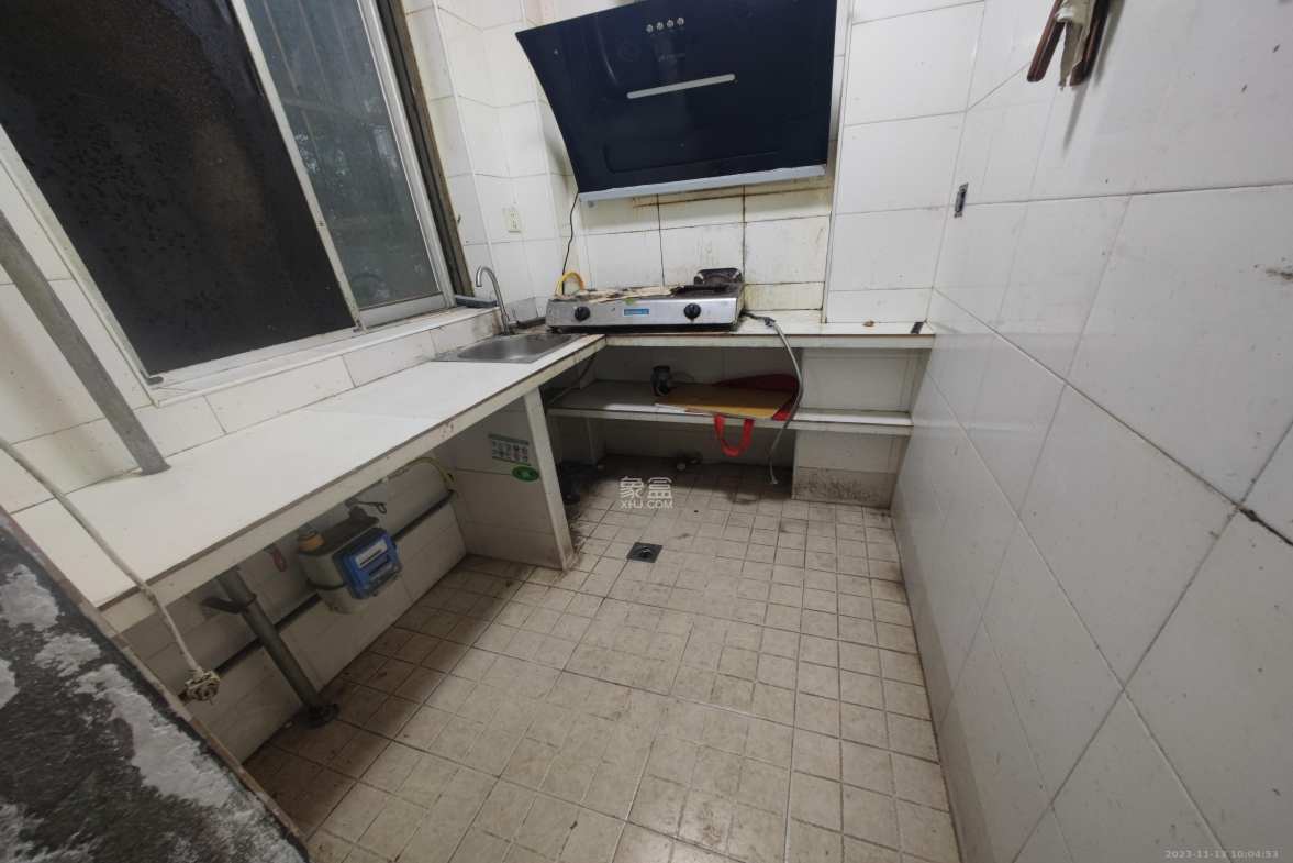 佳园星城  3室2厅1卫    1600.0元/月室内图