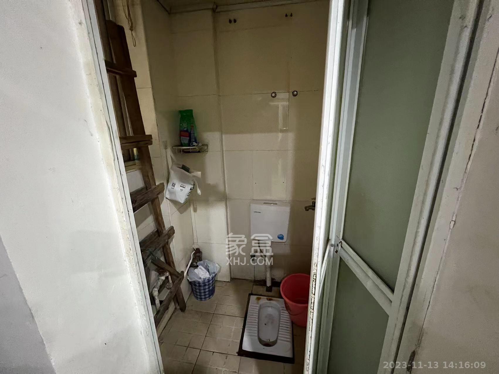 东南雅苑   86.0㎡      4500.0元/月室内图