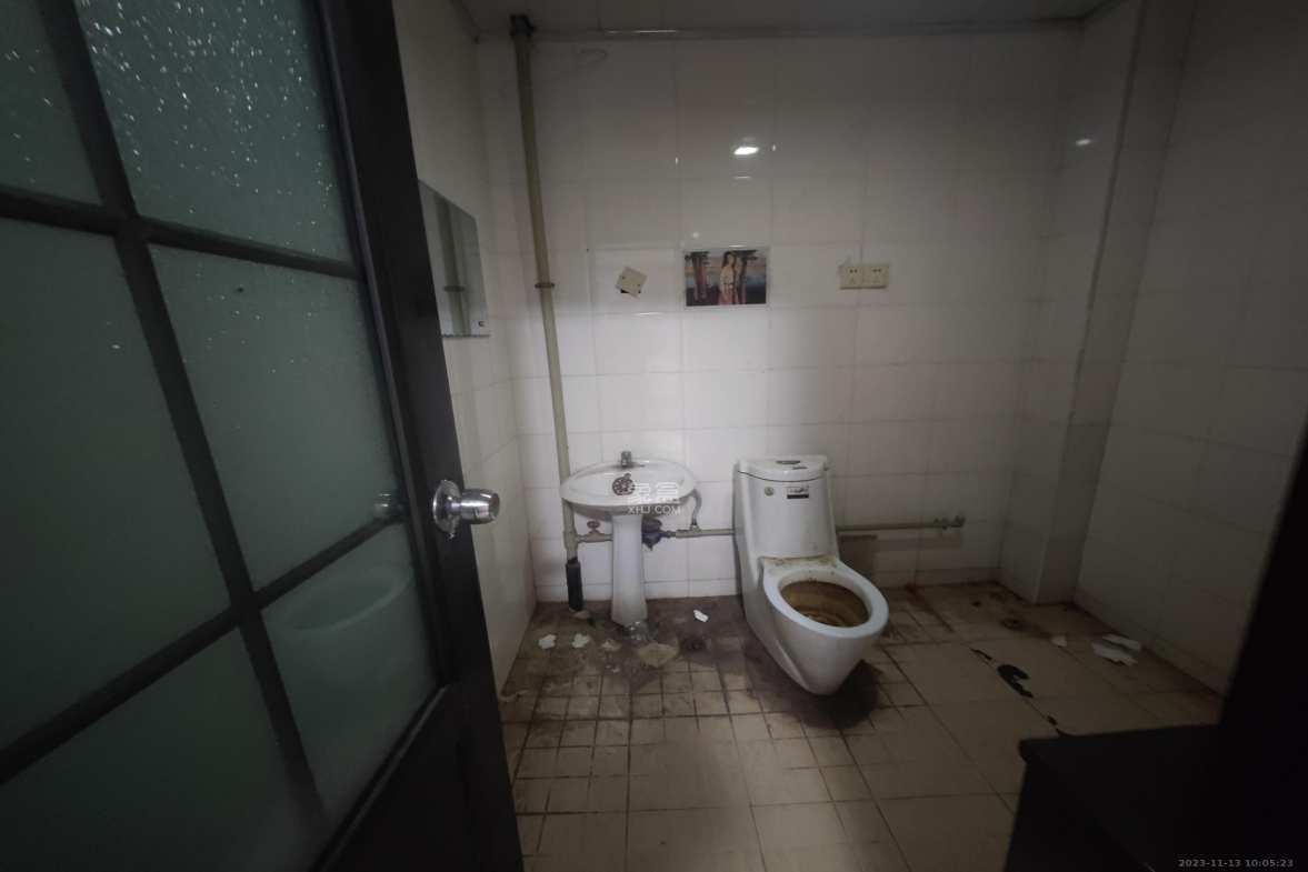 佳园星城  3室2厅1卫    1600.0元/月室内图