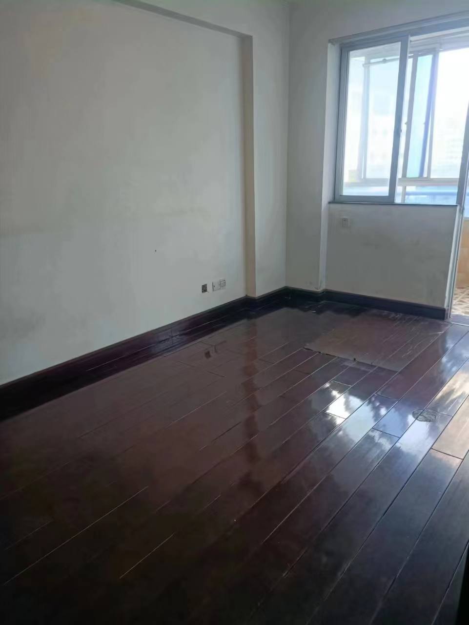 兆南龙都  3室2厅2卫   125.00万室内图
