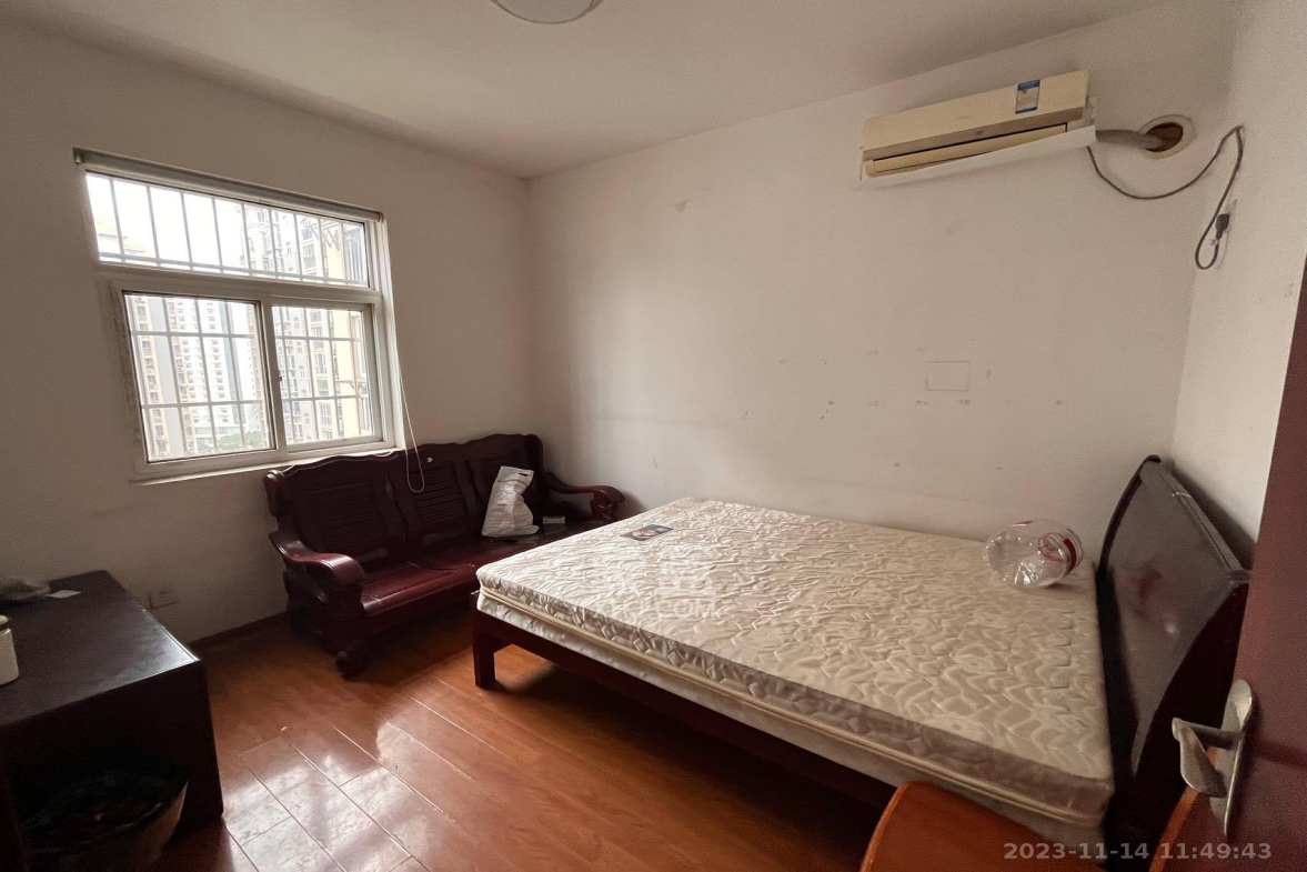 嘉盛华庭(一期、二期、三期)  2室2厅1卫    2300.0元/月 嘉盛华庭(一期、二期、三期)  2室2厅1卫    2300.0元/月室内图