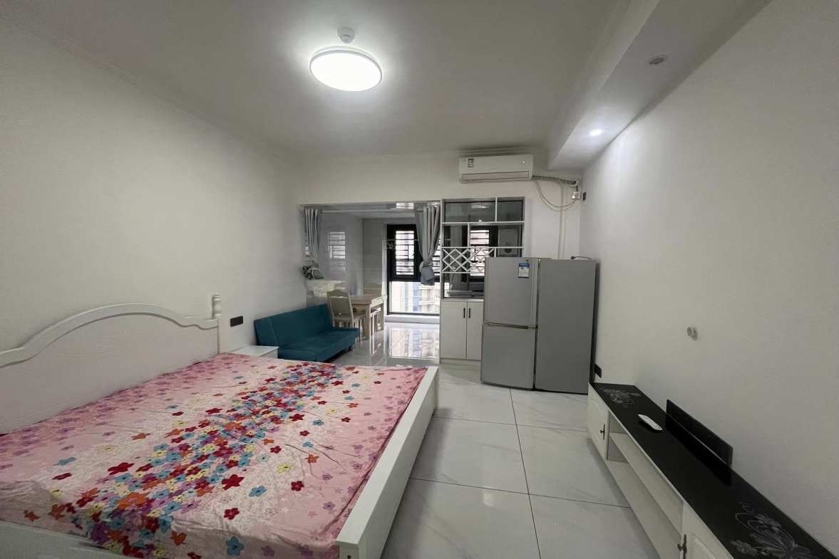 恒大绿洲  1室1厅1卫    1300.0元/月室内图