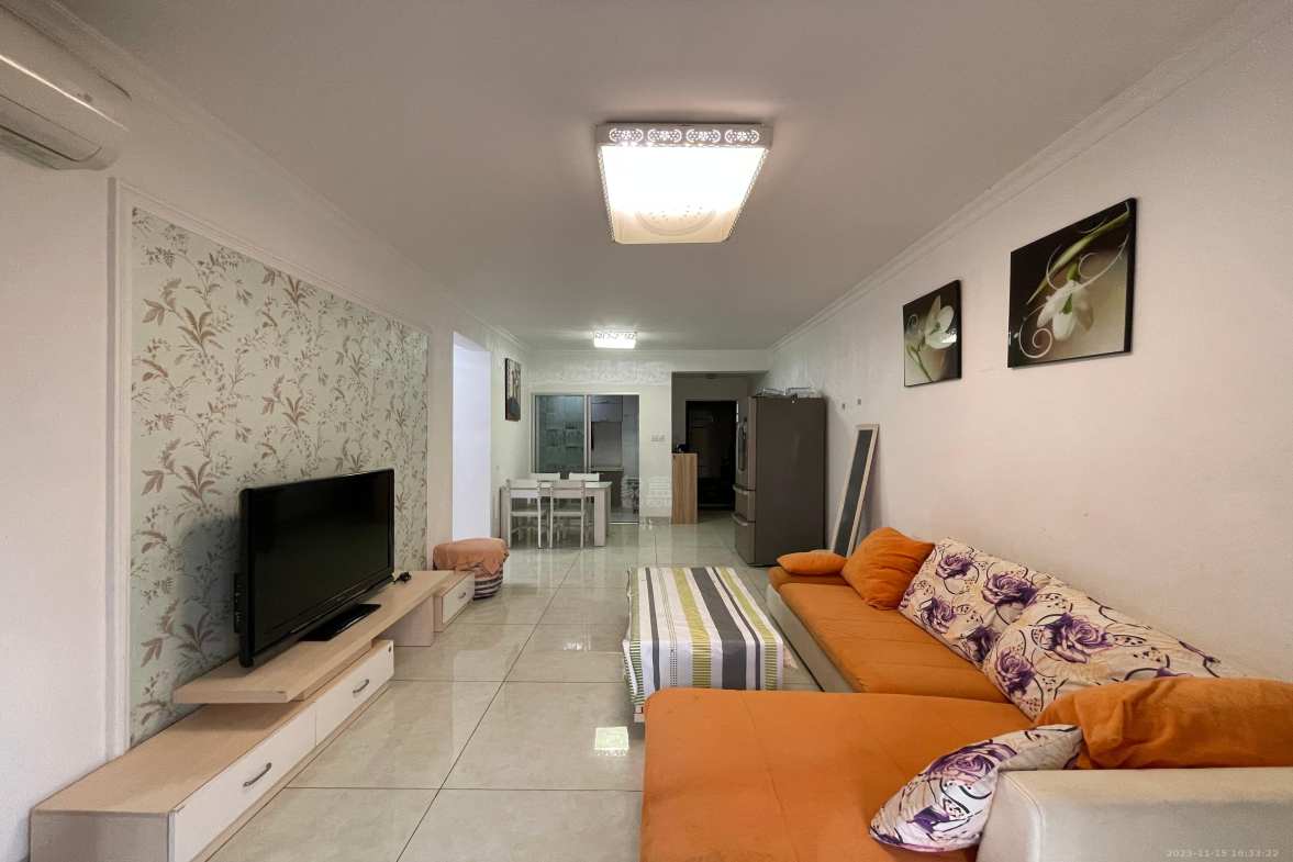 蓝溪谷  3室2厅1卫    1700.0元/月室内图1