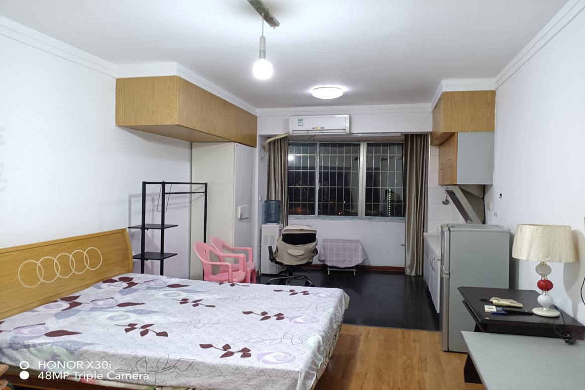 星海名都  1室1厅1卫    1000.0元/月室内图