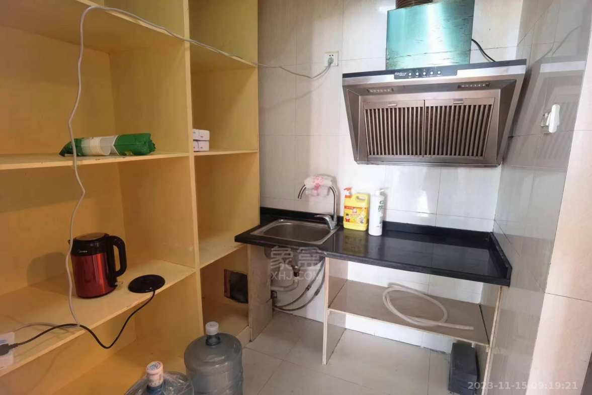 时尚新天地(平和堂) 1室1厅1卫 1300.0元/月 时尚新天地(平和堂) 1室1厅1卫 1300.0元/月室内图